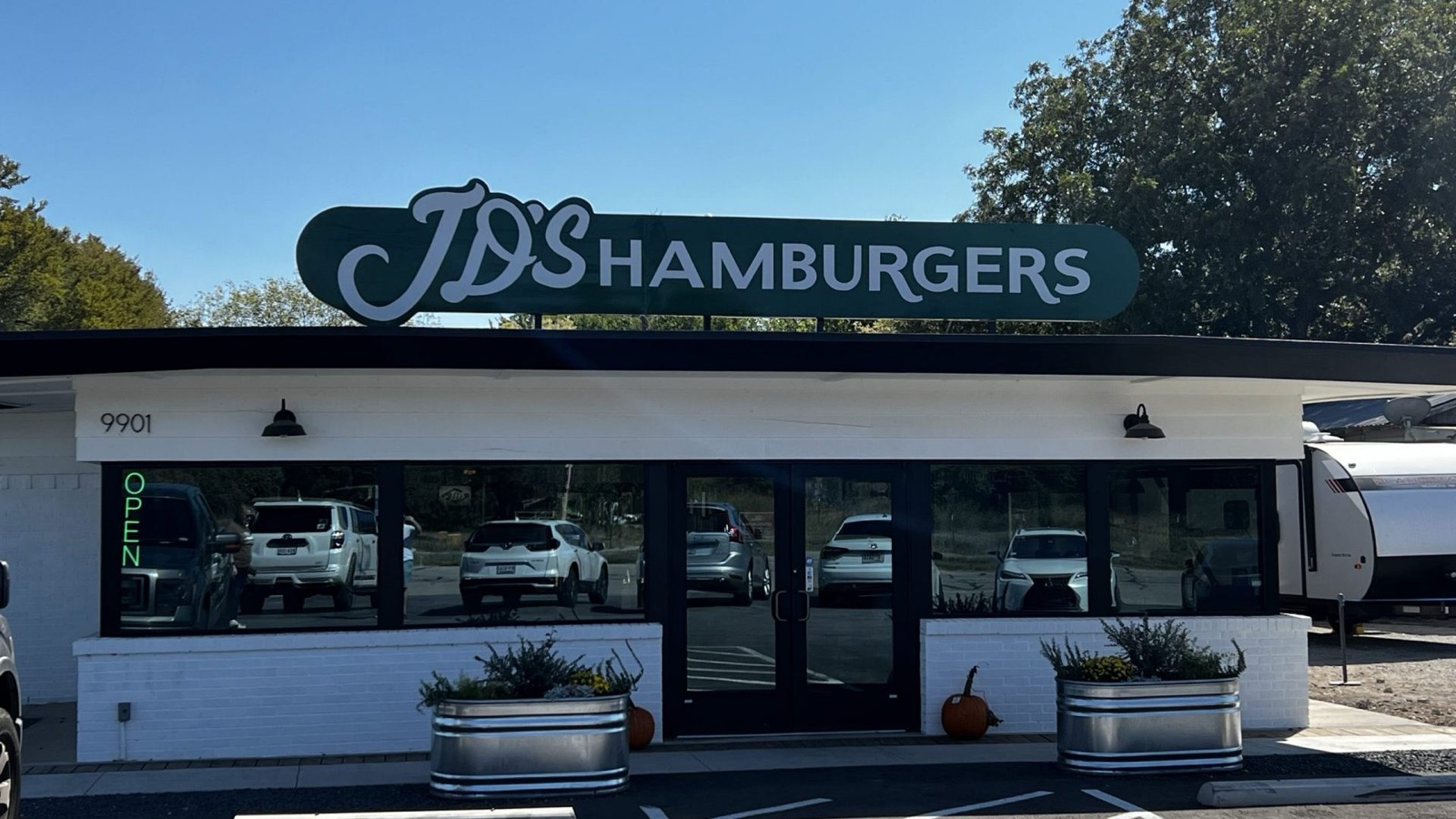 JD’s Hamburgers in the Westland neighborhood of Fort Worth